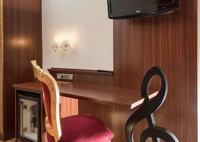 Hotel Ibis Styles An Der Oper 3*