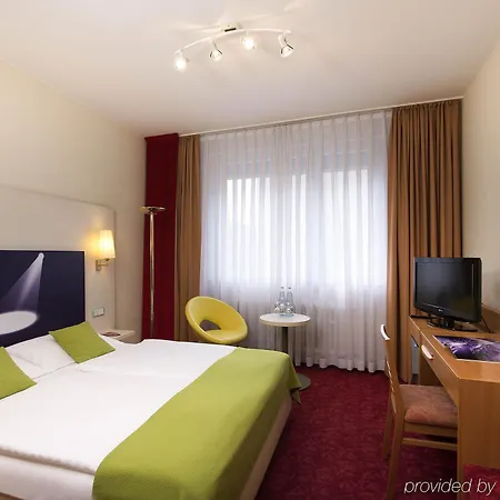 Ibis Styles An Der Oper Hotel 3*
